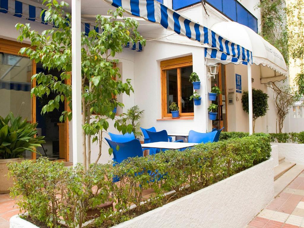 Hotel Finlandia Marbella Exterior photo